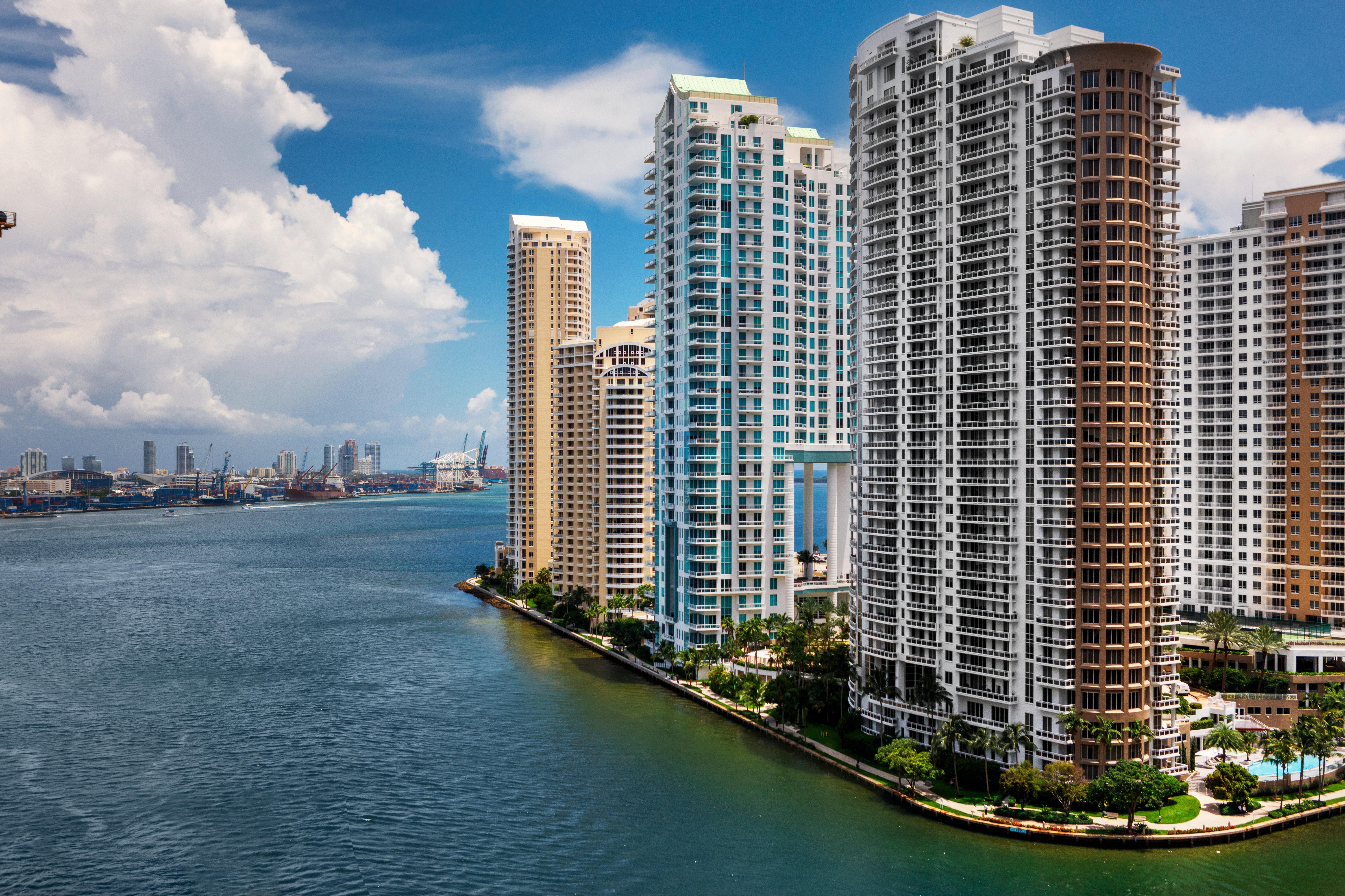 Kimpton Epic Hotel By Ihg Miami Zewnętrze zdjęcie Brickell on the River